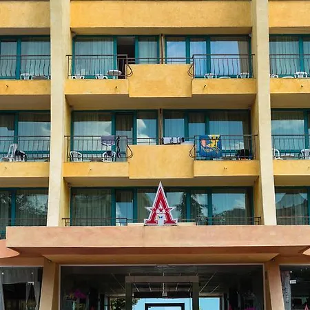 Отель Ambassador