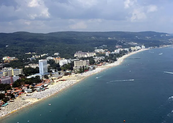 Ambassador - Free Parking Отель Золотые Пески