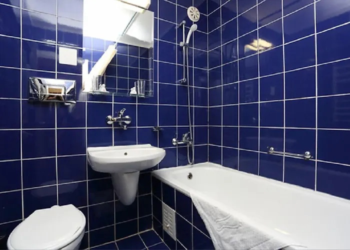 Hotell Ambassador - Free Parking 3*