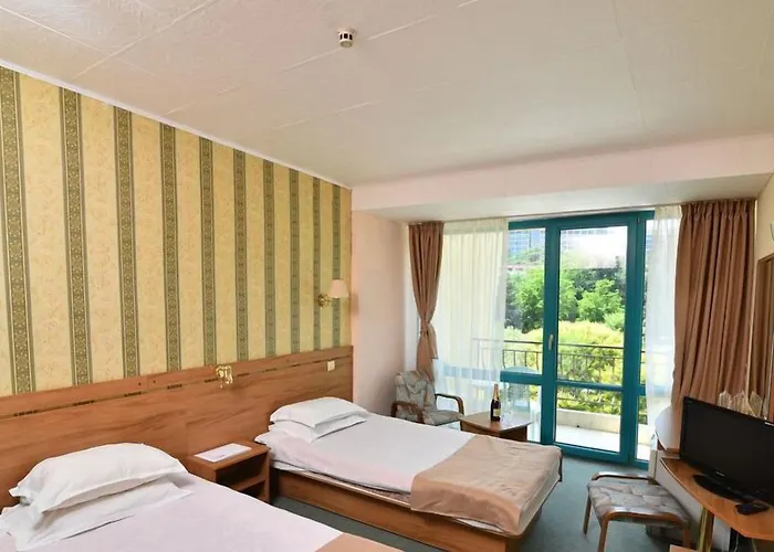 Ambassador - Free Parking Золотые Пески