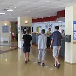 Ambassador - Free Parking 호텔