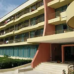 Ambassador - Free Parking Nisipurile de Aur