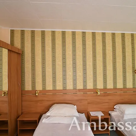 Hotel Ambassador - Free Parking