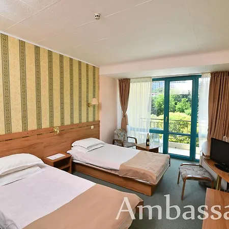 Hotel Ambassador - Free Parking