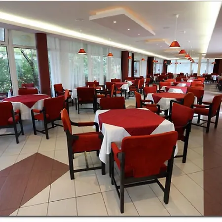 Ambassador Zlate písky