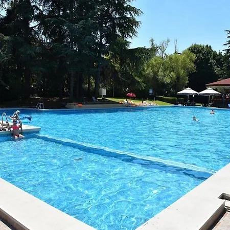 Ambassador - Free Parking Hotel 3*