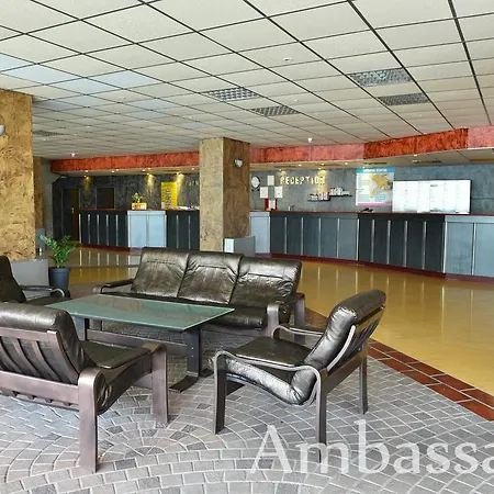 Ambassador - Free Parking Hotel