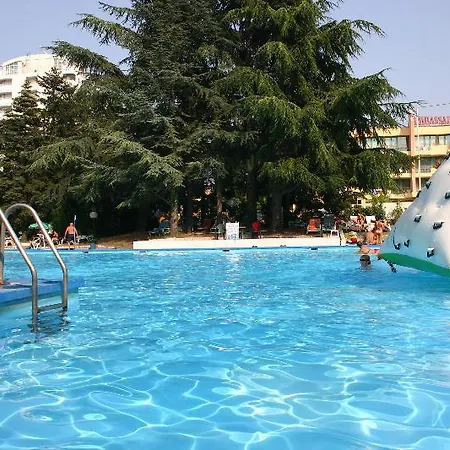 Ambassador - Free Parking 3* Altın Kumlar