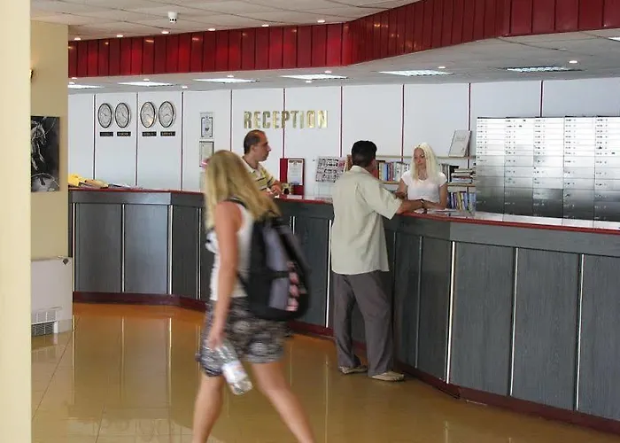 Hotel Ambassador - Free Parking Golden Sands